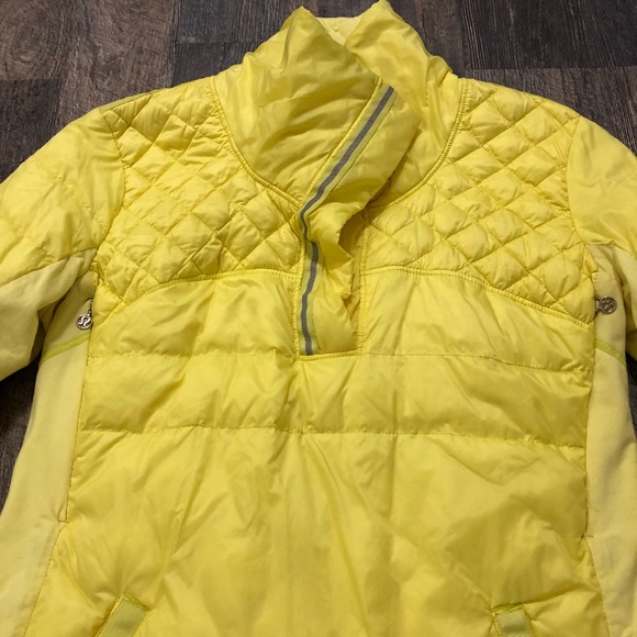 Lululemon what the fluff pullover - Picture 2 of 8